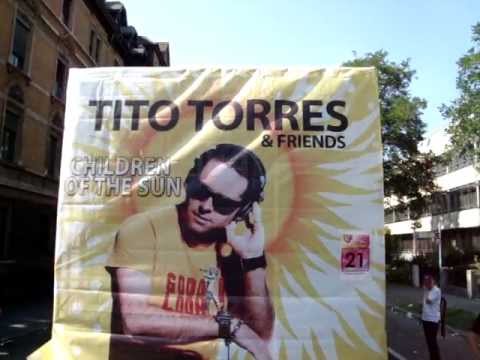 Tito Torres & Friends Lovemobile - Children of the sun - Streetparade 2012 - Video 4