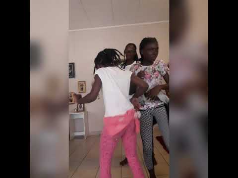 Didier Mombo,Mussingui  danse by sisters#Gabon#danse#punu