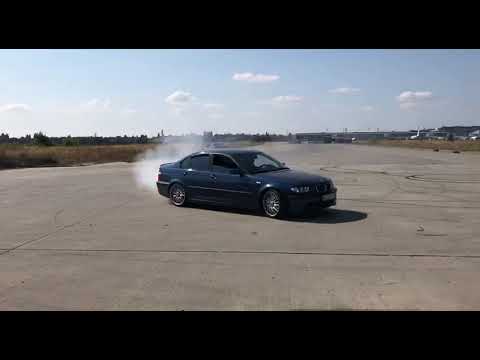 BMW E46 330i Drift