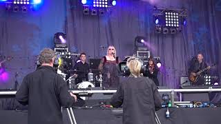 Judy Dyble: "I Talk to the Wind," Cropredy Festival 2017