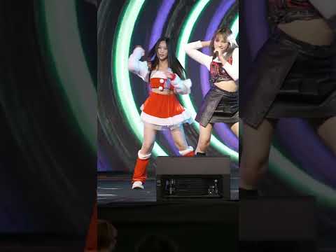 Bite Me : JingJung Fancam, Idol Exchange 04/12/22