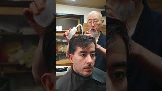 Download lagu Experience 105-Year-Old Tradition in Yamaguchi Barbershop 💆‍♂️💤 #asmr #asmrmassage mp3