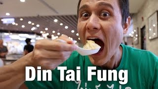 Din Tai Fung at Taipei 101: How to Eat Taiwanese Soup Dumplings! - YouTube