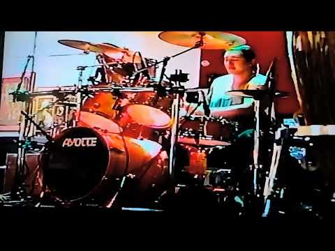 Pablo Izquierdo ganó el 2nd. lugar en el Hot Sticks Drum Challenge Spring 2000 en Georgia, USA. 😇🥁