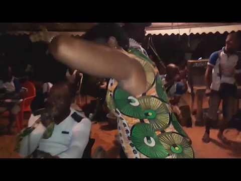 MM 1ER & Akyékoi Orchestra - Min Binsin Bin