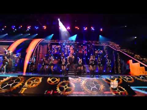 Pitbull feat  Wisin y Mohambi - Baddest Girl In Town (Live) PJ2015