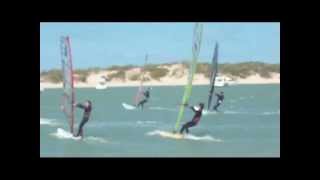 preview picture of video 'Windsurf Sancti Petri, Liga de invierno de Slalom.mpg'