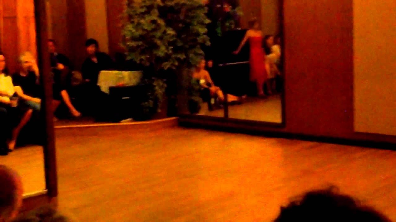 Ángeles Chañaha & Raúl Navalpotro, "Al pasar" (Ricardo Tanturi)