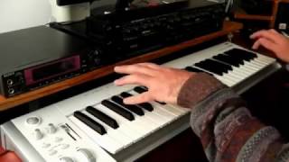 Video thumbnail for Korg K49 Yamaha TX81z Alesis 3630 compressor Sony HR-GP5 - Superteclados.com by Superteclados