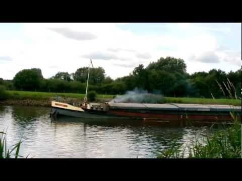 Vorbeifahrt und Wende Binnenschiff Gerima GMS 04015460 auf der HUnte beim WSA in Oldenburg