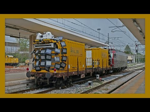 E652 083 + treno MUIF Rail 3D in transito nella stazione di Benevento[TME Aversa-Foggia].