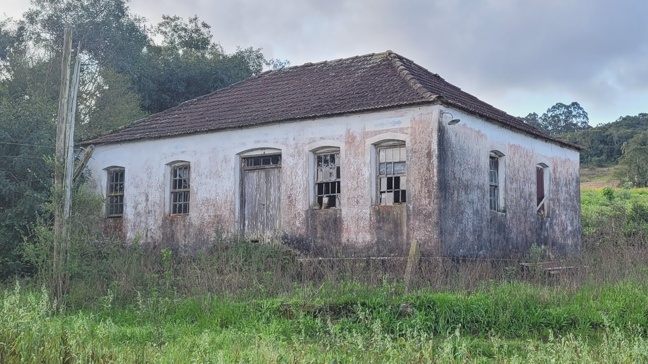 VOCÊ VAI SE COMOVER AO VER ESSE VÍDEO DA CASA ABANDONADA
