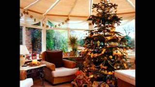 Rockin' Around the Christmas Tree - LeAnn Rimes