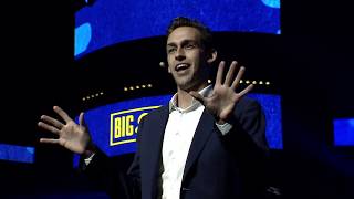 Magic with Paul Rudd video