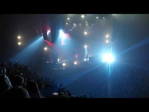 twenty one pilots - Stressed out live @ the forum 10/02/21