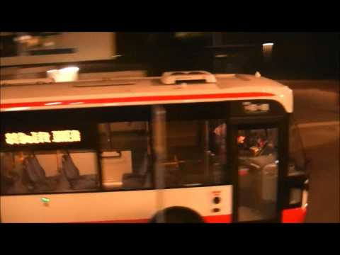 Veolia 5393 op zaterdagnacht luid toeterend te Station Delft