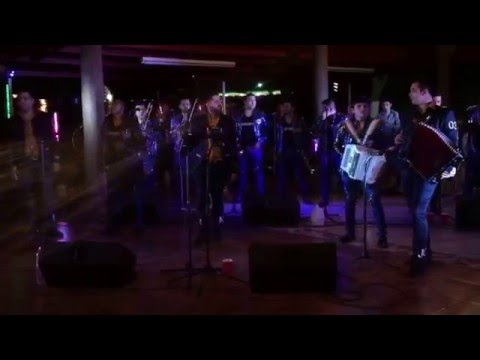 La Expansion Ft Banda Renovacion - Relatos De Un Guacho (En Vivo '15)