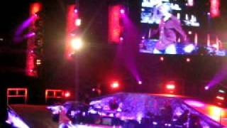 Taylor Hicks-Taking it to the Streets