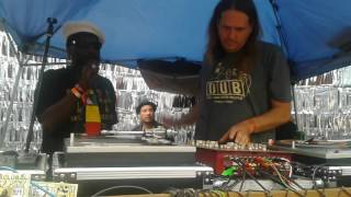 tippa lee w/ Tom Chasteen