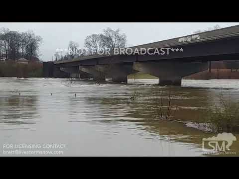 2-23-2018 Malvern, AR Flood Dam Release, Cars Drive Through Flooded Road