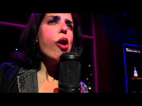 Melissa Greener "Bullets To Bite" Showcase Performance