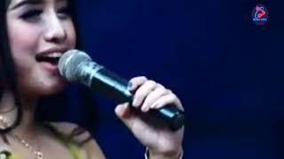 Download lagu bagaikan langit dan bumi  voc Desy tata mp3