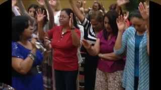 preview picture of video 'Campamento de las Mujeres Escogidas de IDP MI Tampa Bay: Envueltas en la Gloria de Dios'