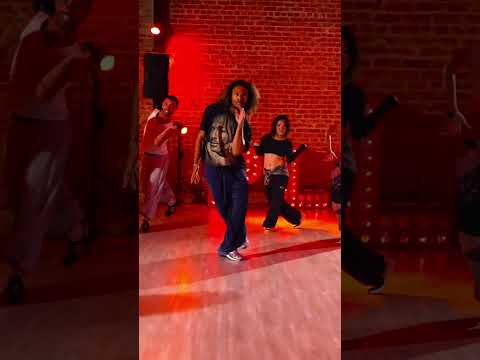 cmon 🙂‍↔️ #dextercarrchoreography #dance #tiktok