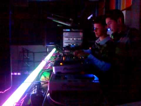 Dj Gemeliyo & Borja Delgado @ Novo (HDV)