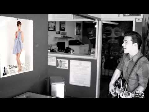 Video: Drake Bell - Bitchcraft (Explicit versión)