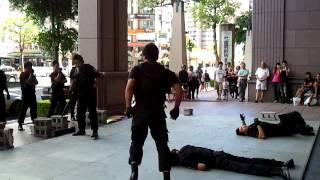 Re: [請益] 社區保全超過70歲