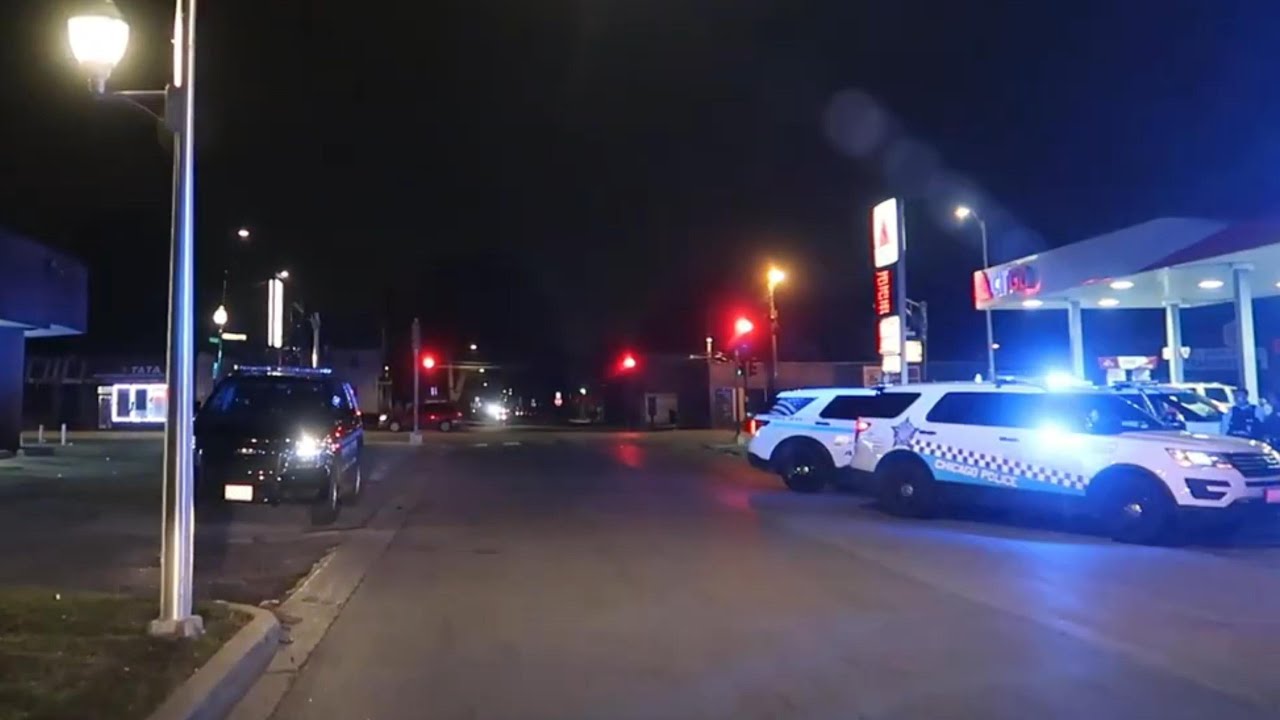 CHICAGO SOUTH SIDE / OBLOCK HOOD AT NIGHT