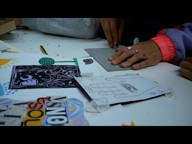 Cures i creativitat amb noies adolescents