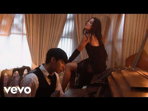 Johnny Huynh, Jessica Baio - ALL I SAW WAS YOU (Official Video)