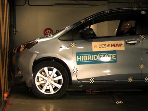 Toyota Yaris Híbrido – Crash test delantero 15 km/h