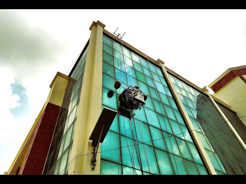 Skypro-indibot robot facade cleaner