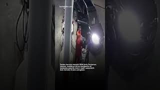 Download lagu Tuban Civil Servant Allegedly Assaults Four Gas Station Employees While Queuing for Fuel mp3 Download lagu Tuban Civil Servant Allegedly Assaults Four Gas Station Employees While Queuing for Fuel mp3