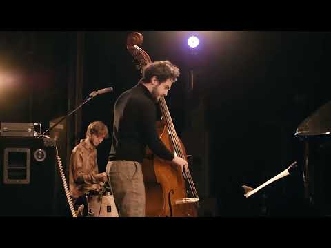 Amphitrio - live at the Rhapsody Hall