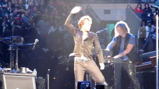 Bon Jovi Boston 3-1-2011 - They Fixed The PA! Intro To It&#39;s My Life