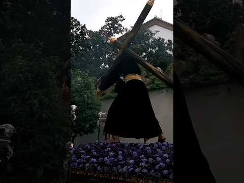 TU PODER ES SOBERANO cuando caminas con paso firme por entre los cordobeses y las cordobesas