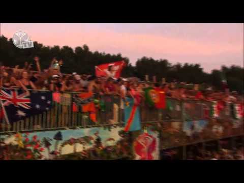 Afrojack vs. David Guetta vs. Nicky Romero @ Tomorrowland 2013 : Booyah - Showtek