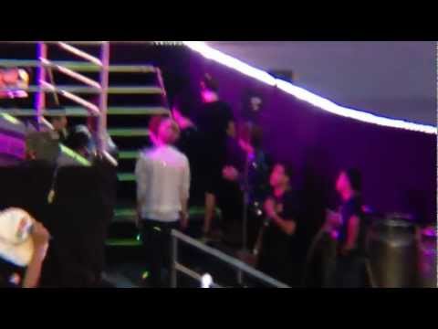 Fancam 130316 Kai&Chanyeol dance to 'Alone', 'Sexy Love' at KMW Bkk 2013