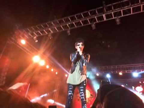 အနားနားေဘးမွာ