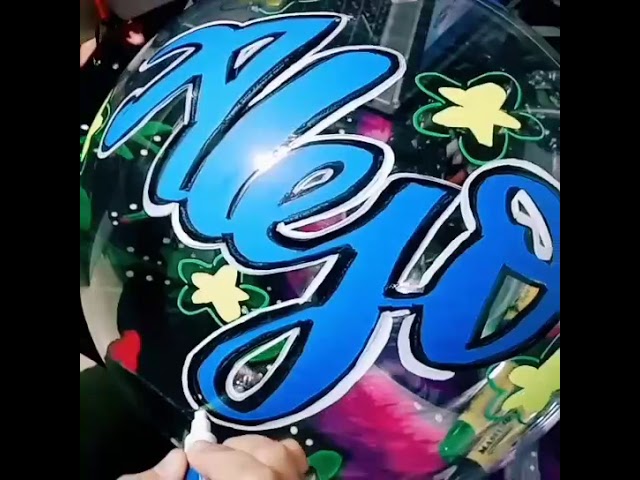 Vídeo relacionado con El ataque de los globos bobos: Cuaderno de monstruos 1