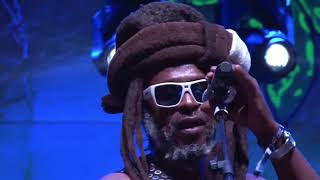 STEEL PULSE start their show singing BLUES DANCE RAID live @ Rototom Sunsplash 2017