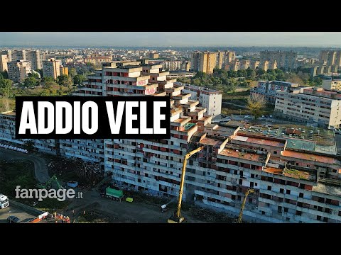 Scampia non è più il quartiere delle Vele, abbattuta la Vela Rossa