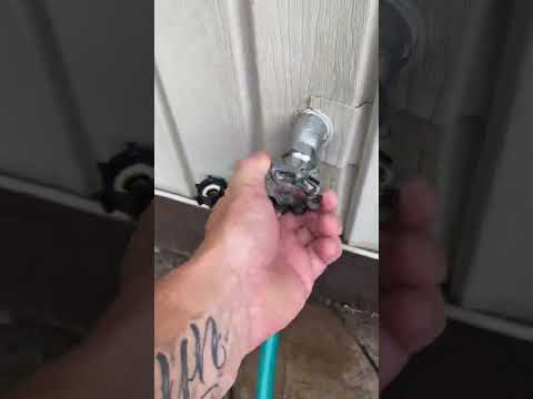 How To Siphon Water from your Pool with Garden Hose.. Very Simple Easy Watch 🔥