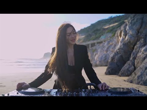 Xenia Dia (Diamond)- Live @ Barcelona beach / Melodic Techno & Progressive House DJ Mix