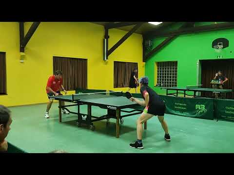 Lange Noppe auf der Vorhand gegen Glanti - Jörg Kons vs. Lars Kriegel in der Kreisliga