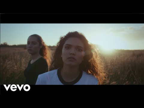 download lagu mp3 mp4 Tess Love Gun, download lagu Tess Love Gun gratis, unduh video klip Tess Love Gun